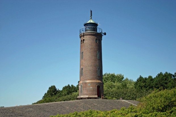 Der Leuchtturm von St. Peter-Böhl ist ein beliebtes Ausflugsziel. - © Hans-Peter Dehn / pixelio.de (rkn)