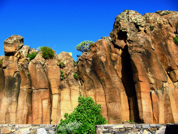 Basaltfelsen auf La Gomera - Foto: Andreas Hermsdorf / Pixelio.de (rkn)