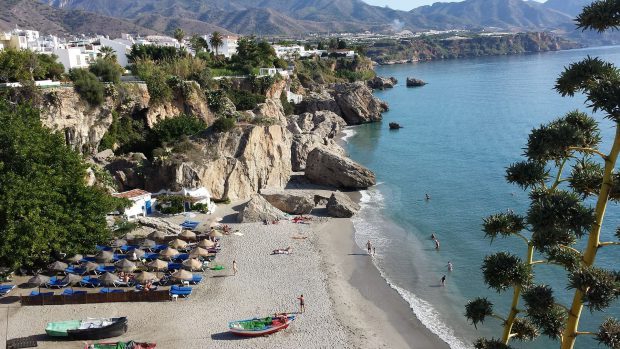 Der beliebte Ferienort Nerja mit dem Balcon de Euopa // Bild: Pixabay (CC0)