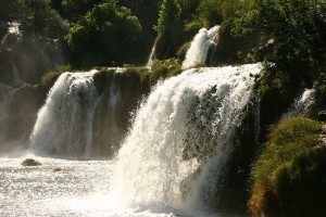 aterfalls-582304_640 aterfalls-582304_640